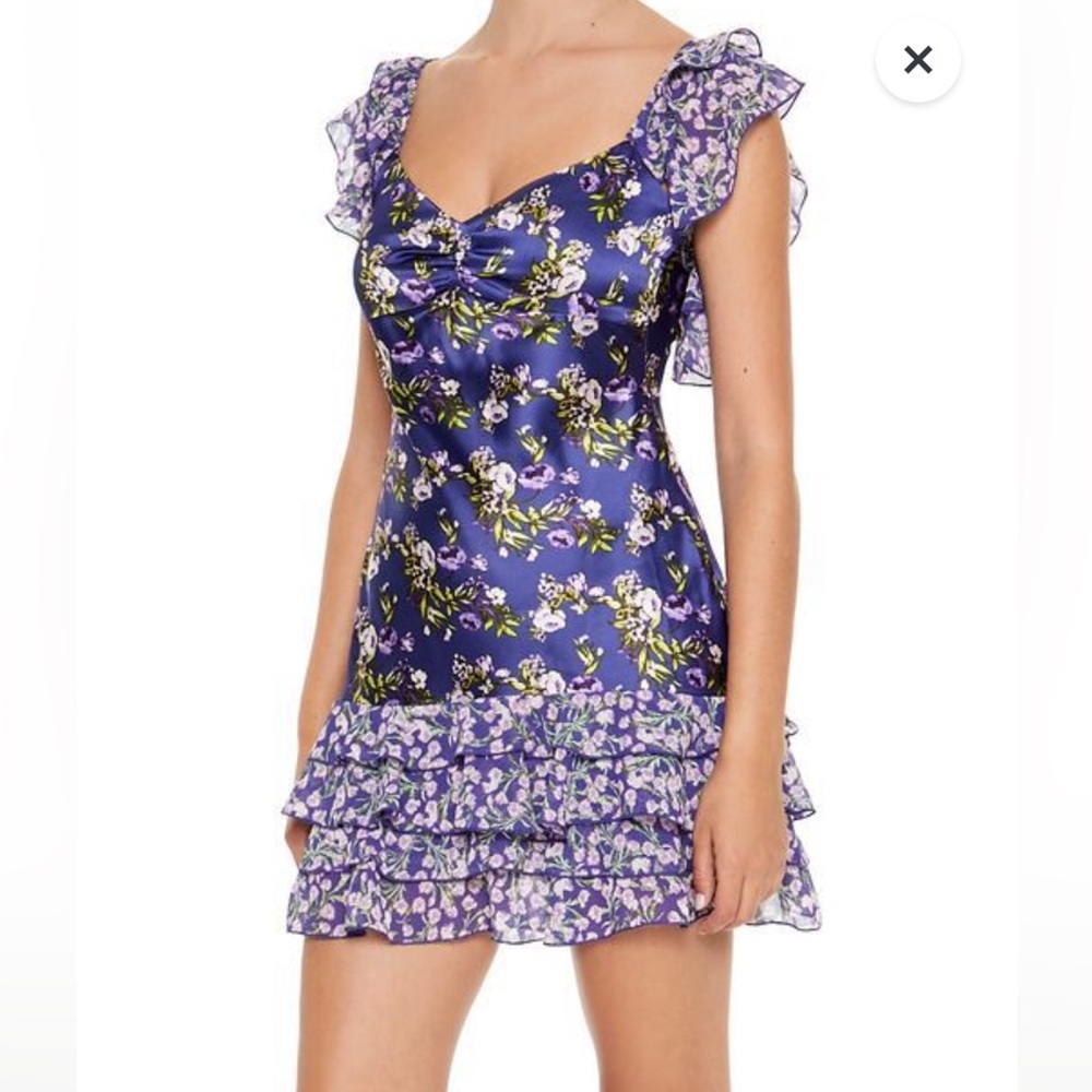 🦋 floral juniors dress - worn 1x 💟💟💟